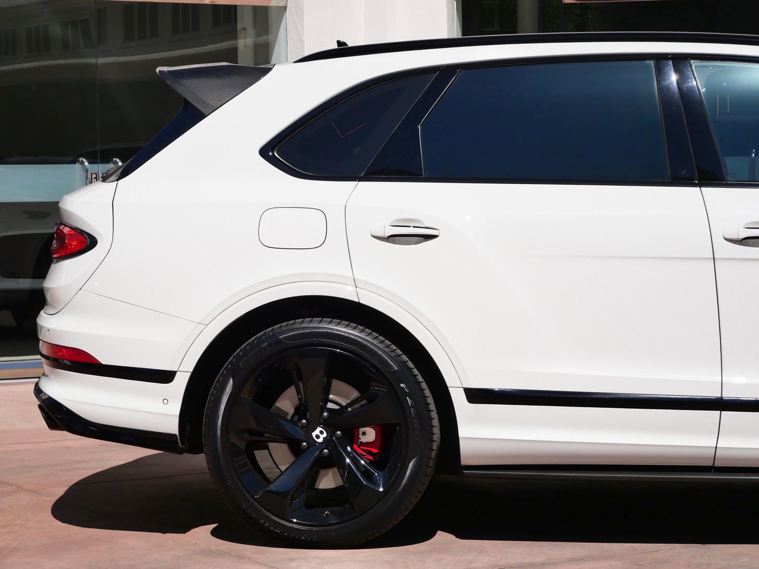 Used 2022 Bentley Bentayga image 9