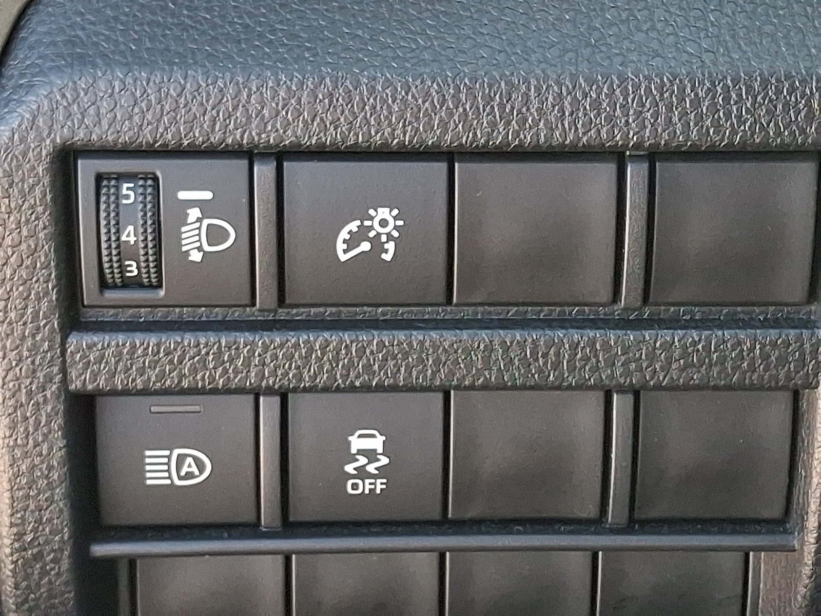 Used 2026 Toyota Tacoma SR5 AWD/4WD image 27