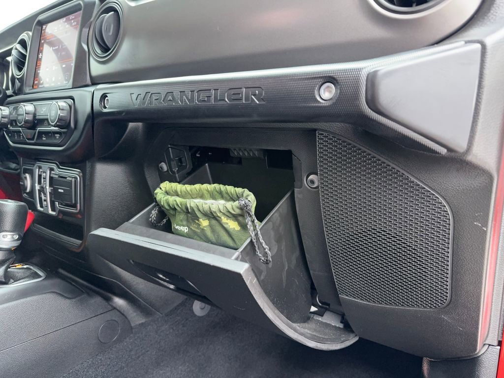 Used 2023 Jeep Wrangler Unlimited Sport image 41