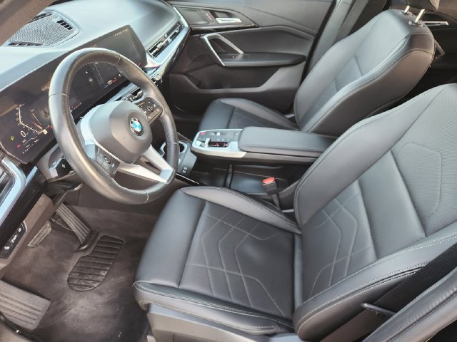 Used 2025 BMW X1 xDrive28i AWD/4WD image 11