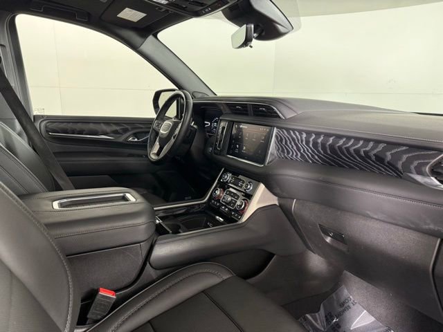 Used 2023 GMC Yukon Denali w/ Denali Reserve Package image 32