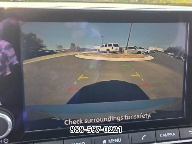 Used 2024 Nissan Rogue SV FWD image 22