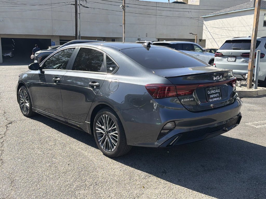 Used 2024 Kia Forte GT-Line w/ GT-Line Premium Package FWD image 3