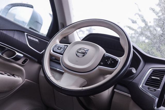 Used 2020 Volvo XC90 T6 Momentum w/ Protection Package Premier AWD/4WD image 27