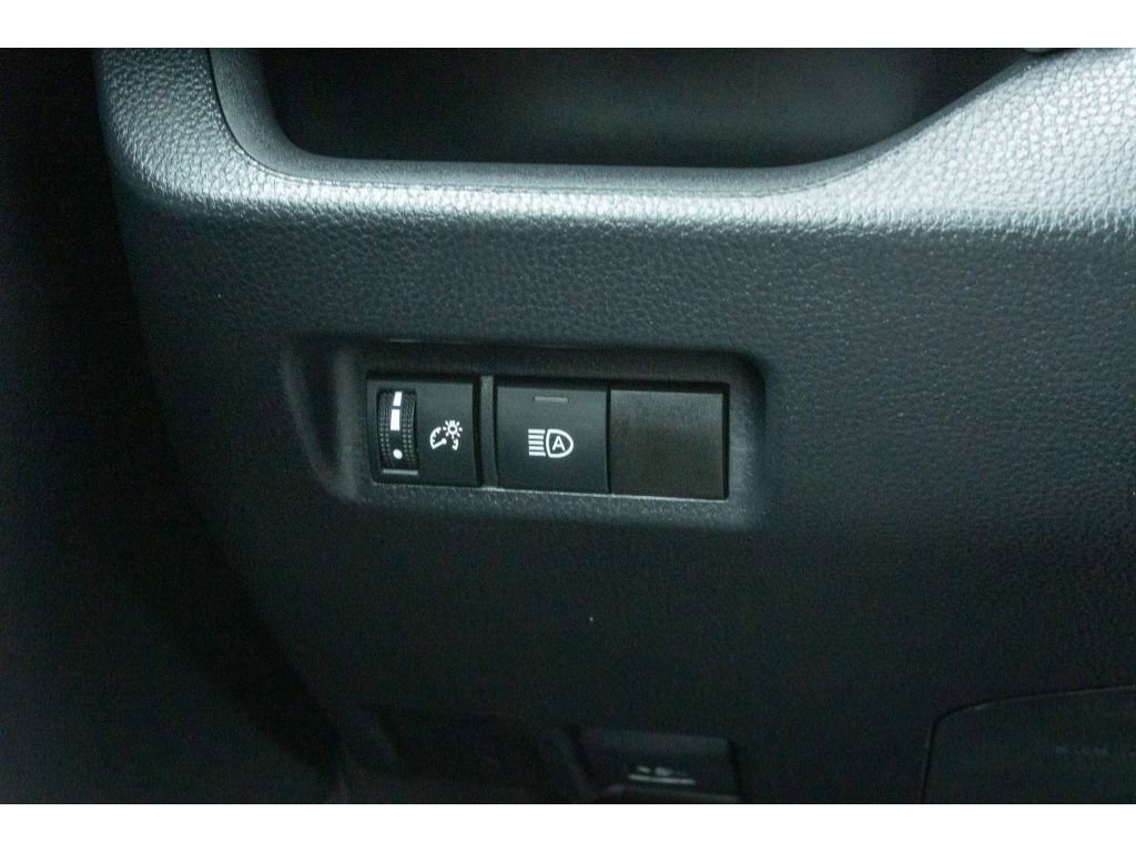 Used 2024 Toyota RAV4 XLE image 27