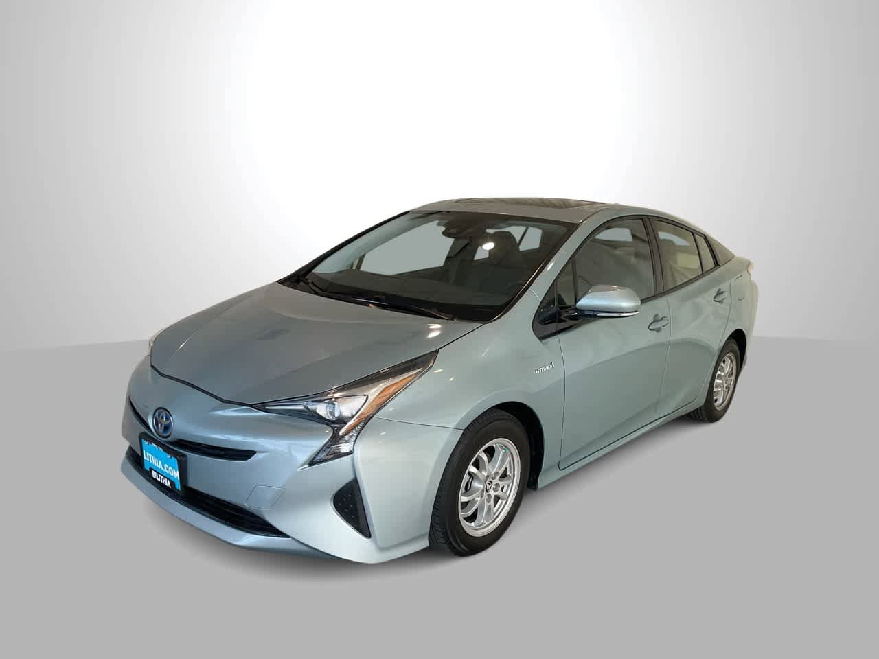 Used 2016 Toyota Prius Four w/ Advanced Technology Package FWD video 1