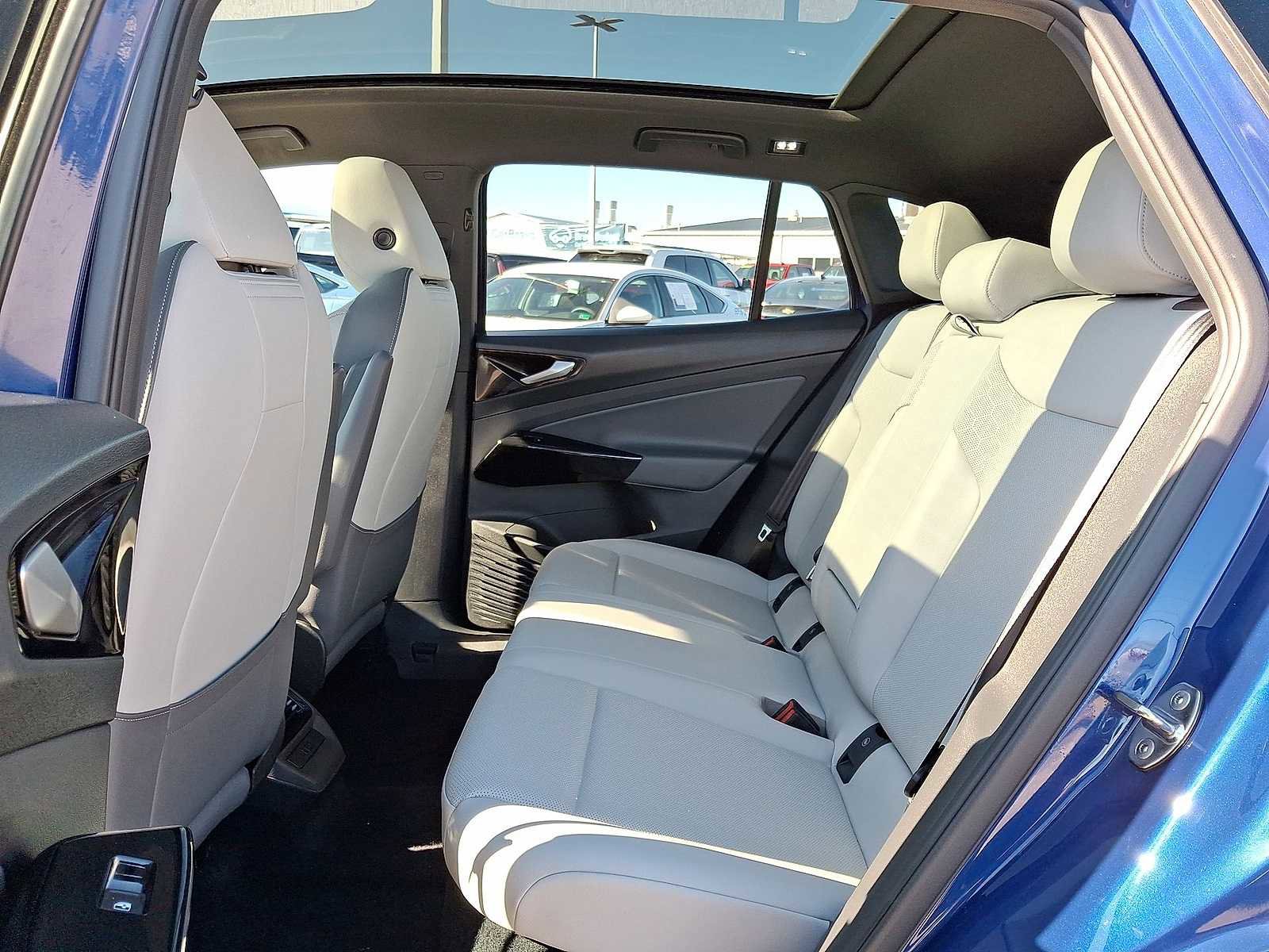 Used 2022 Volkswagen ID.4 Pro S image 30