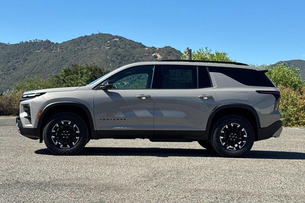 New 2026 Chevrolet Traverse Z71 w/ Enhanced Driving Package AWD/4WD image 7