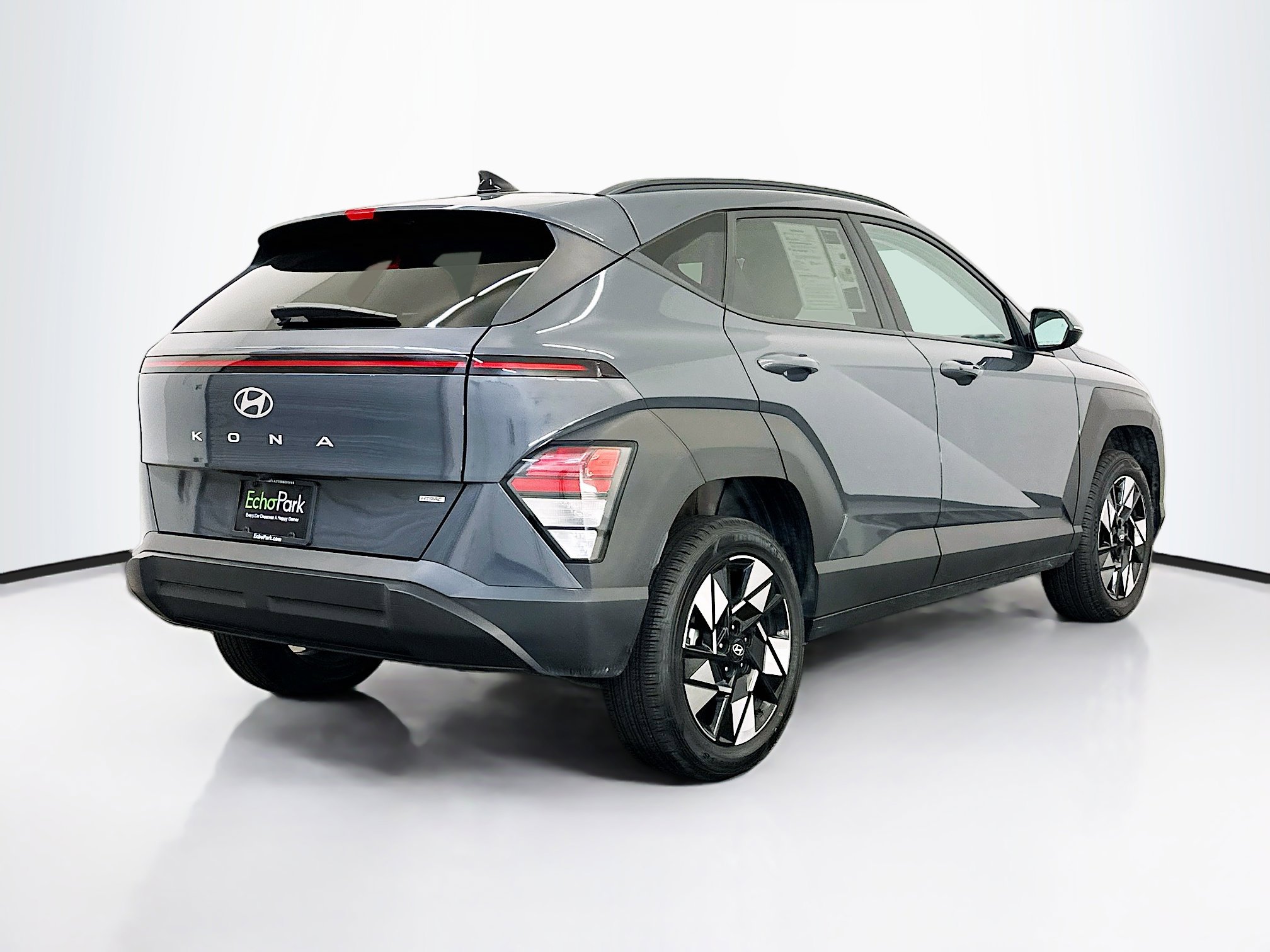 Used 2024 Hyundai Kona SEL image 9