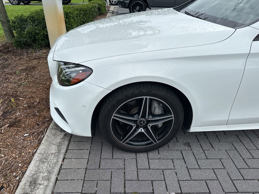 Used 2019 Mercedes-Benz E 300 image 2