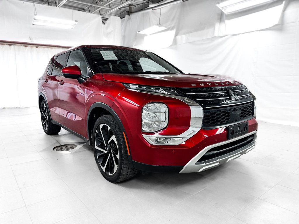 Used 2022 Mitsubishi Outlander 4WD SE image 8