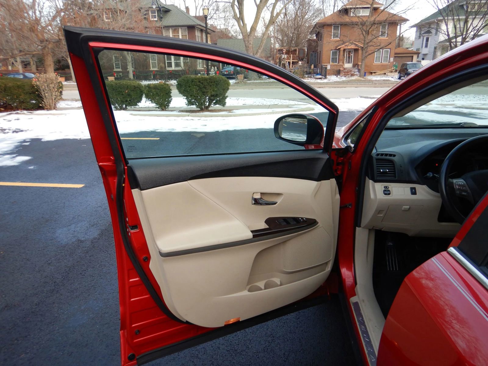 Used 2012 Toyota Venza LE w/ Protection Pkg image 10