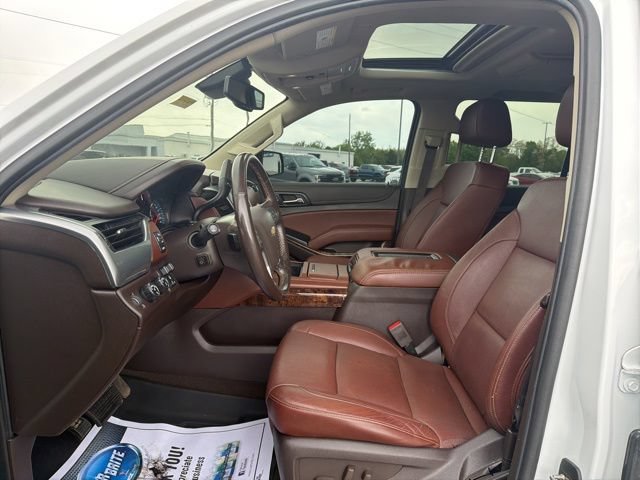 Used 2019 Chevrolet Suburban Premier AWD/4WD image 10