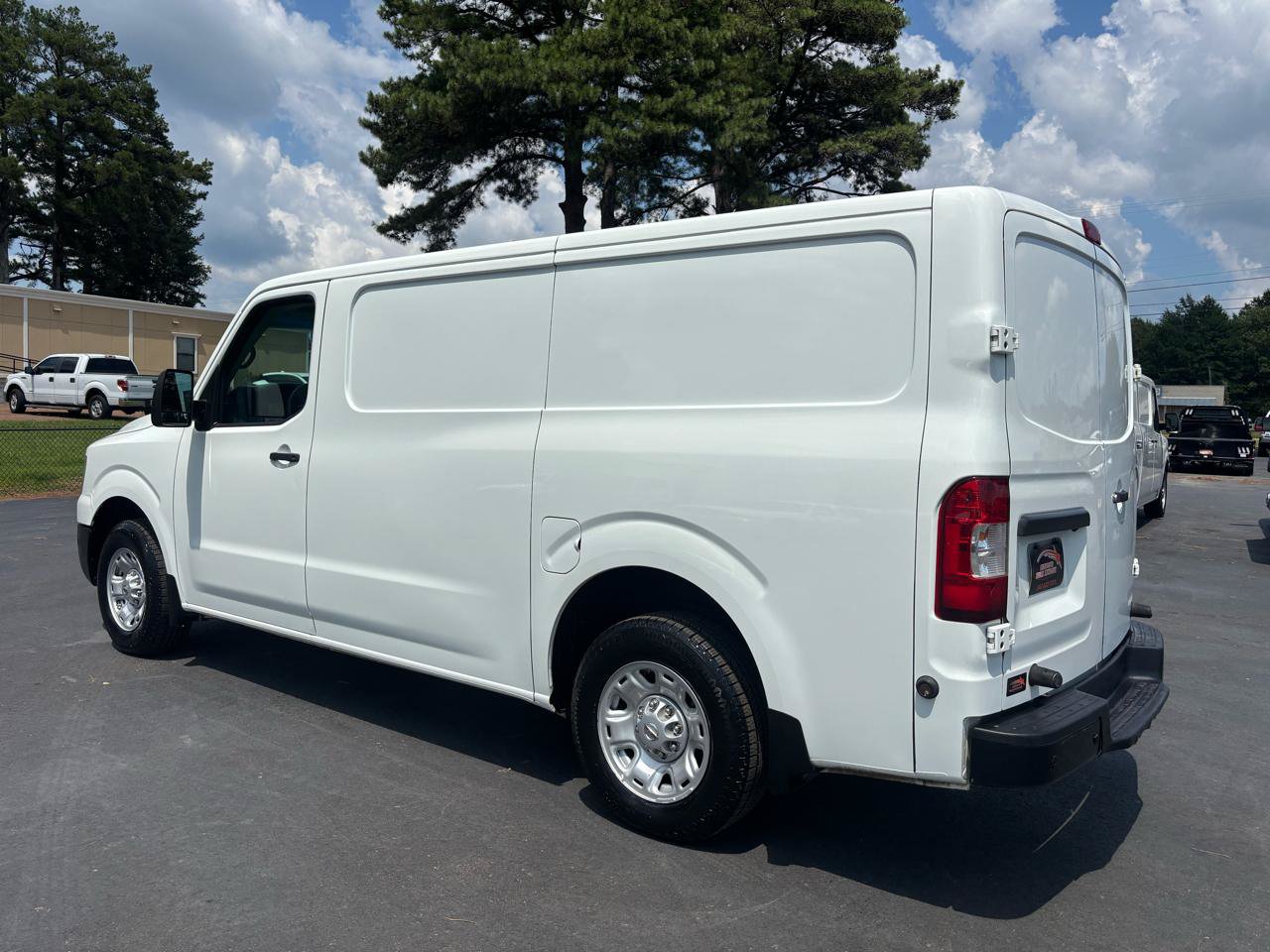 Used 2020 Nissan NV 2500 SV RWD image 6