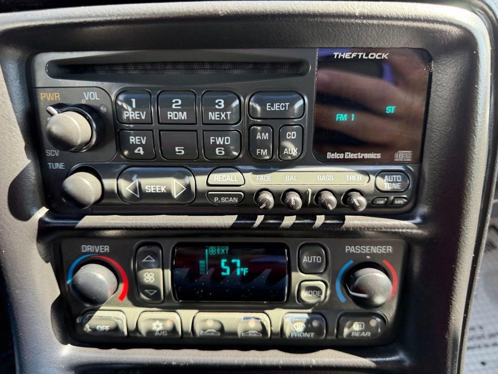 Used 2000 Chevrolet Corvette Convertible image 22