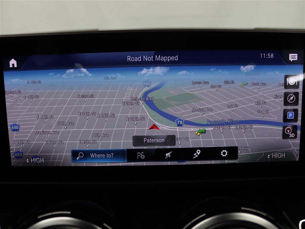 Used 2021 Mercedes-Benz GLA 35 AMG 4MATIC image 26