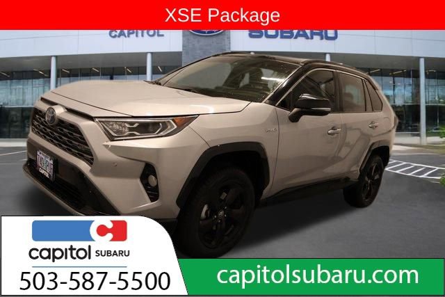 Used 2020 Toyota RAV4 XSE image 4