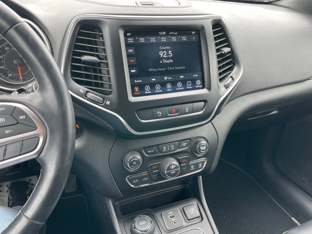 Used 2021 Jeep Cherokee Latitude Lux 80th Anniv w/ Quick Order Package 2YU 80th AWD/4WD image 10