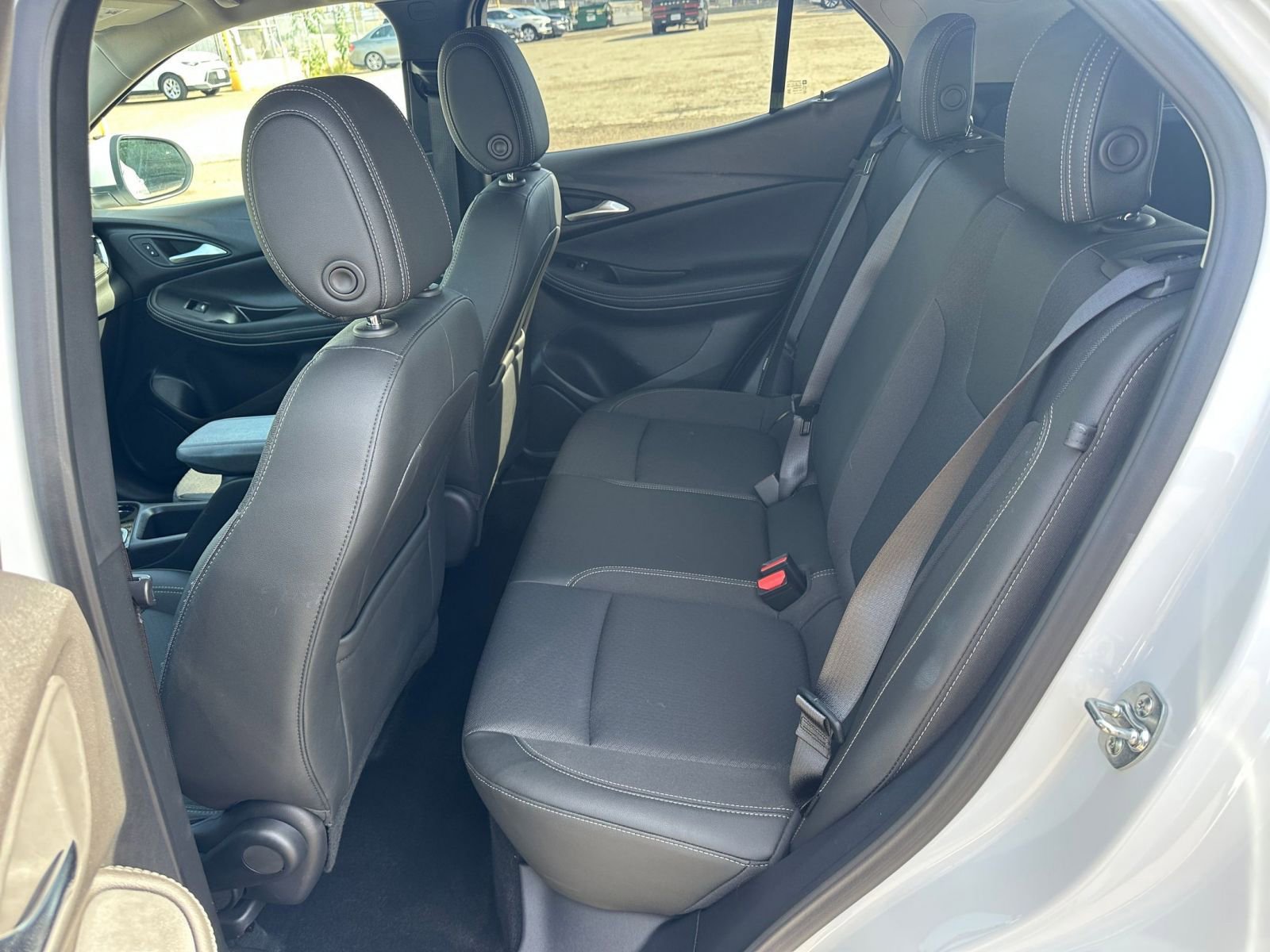 Used 2025 Buick Encore GX Preferred image 23