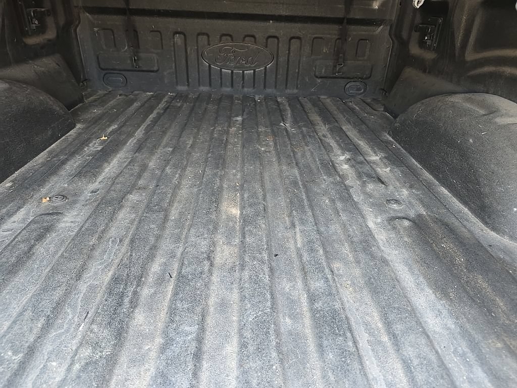 Used 2016 Ford F150 XLT w/ Equipment Group 302A Luxury AWD/4WD image 5