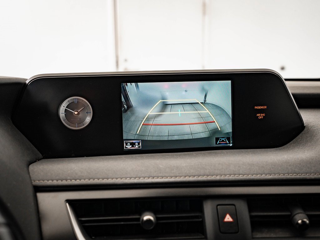 Used 2022 Lexus UX 250h w/ Premium Package image 33