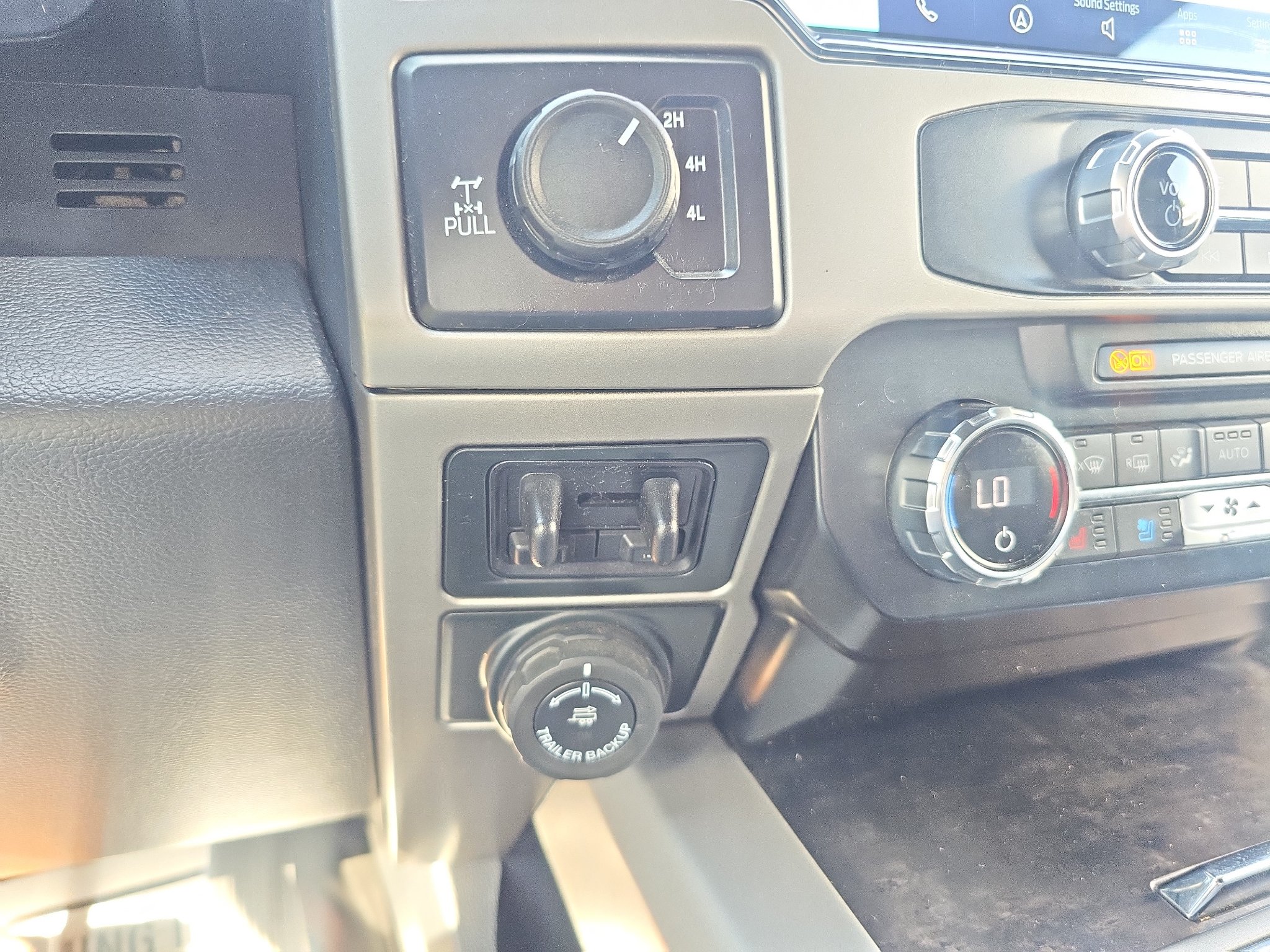 Used 2022 Ford F350 Lariat w/ Chrome Package AWD/4WD image 29