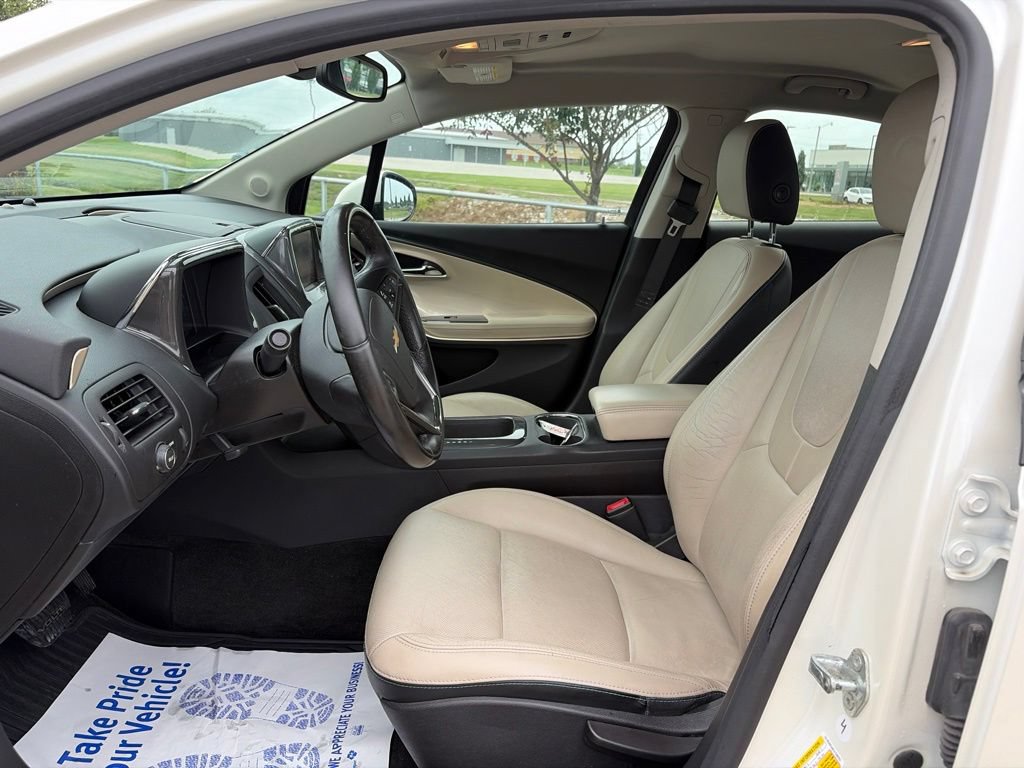 Used 2012 Chevrolet Volt Premium w/ Premium Trim Package FWD image 45
