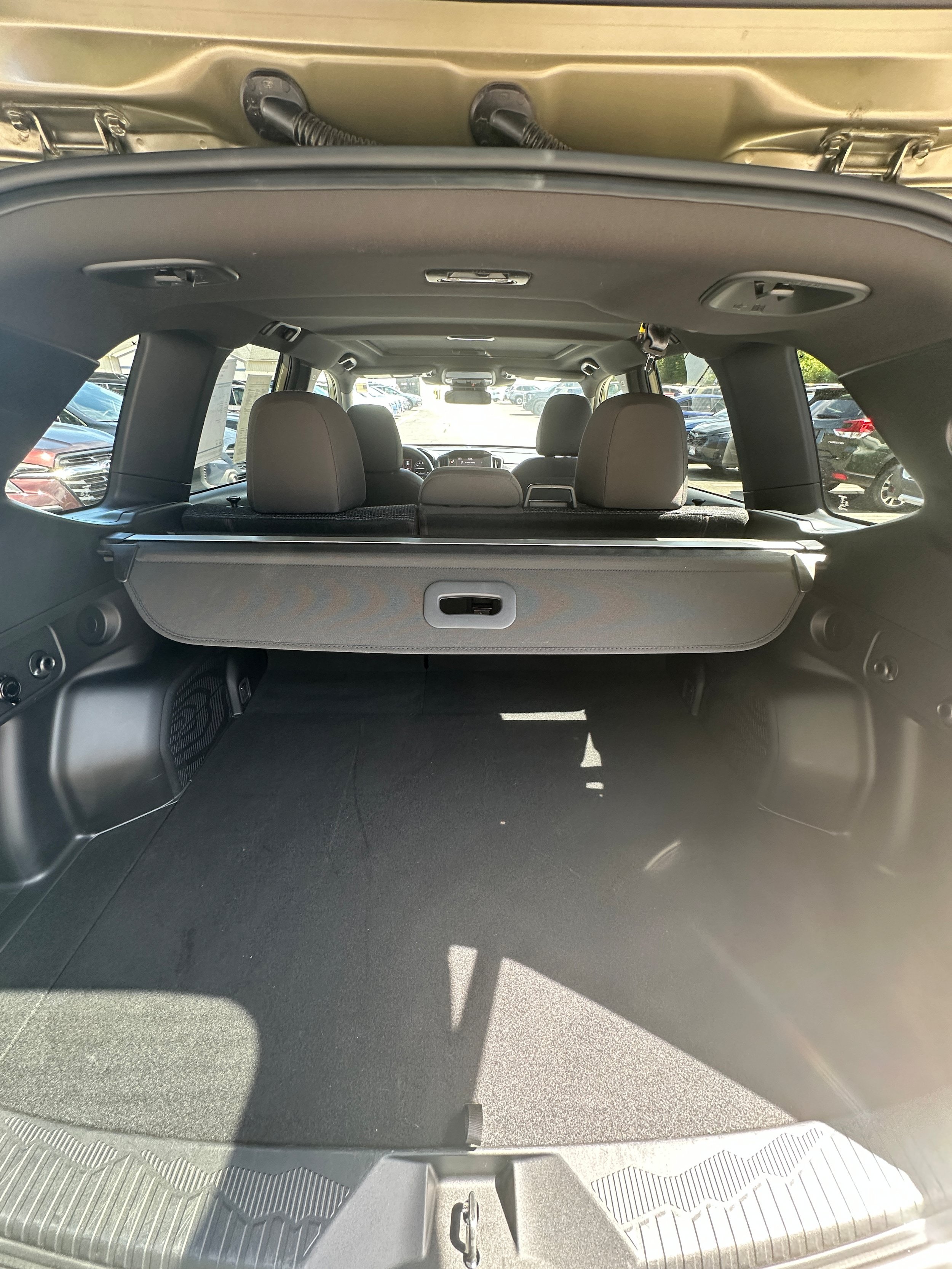 Used 2025 Subaru Forester Premium AWD/4WD image 9