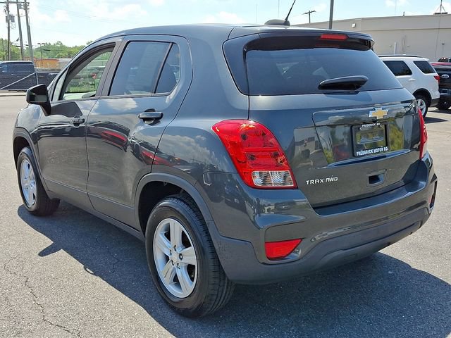 Used 2019 Chevrolet Trax LS w/ Tint and Cruise Package AWD/4WD image 5
