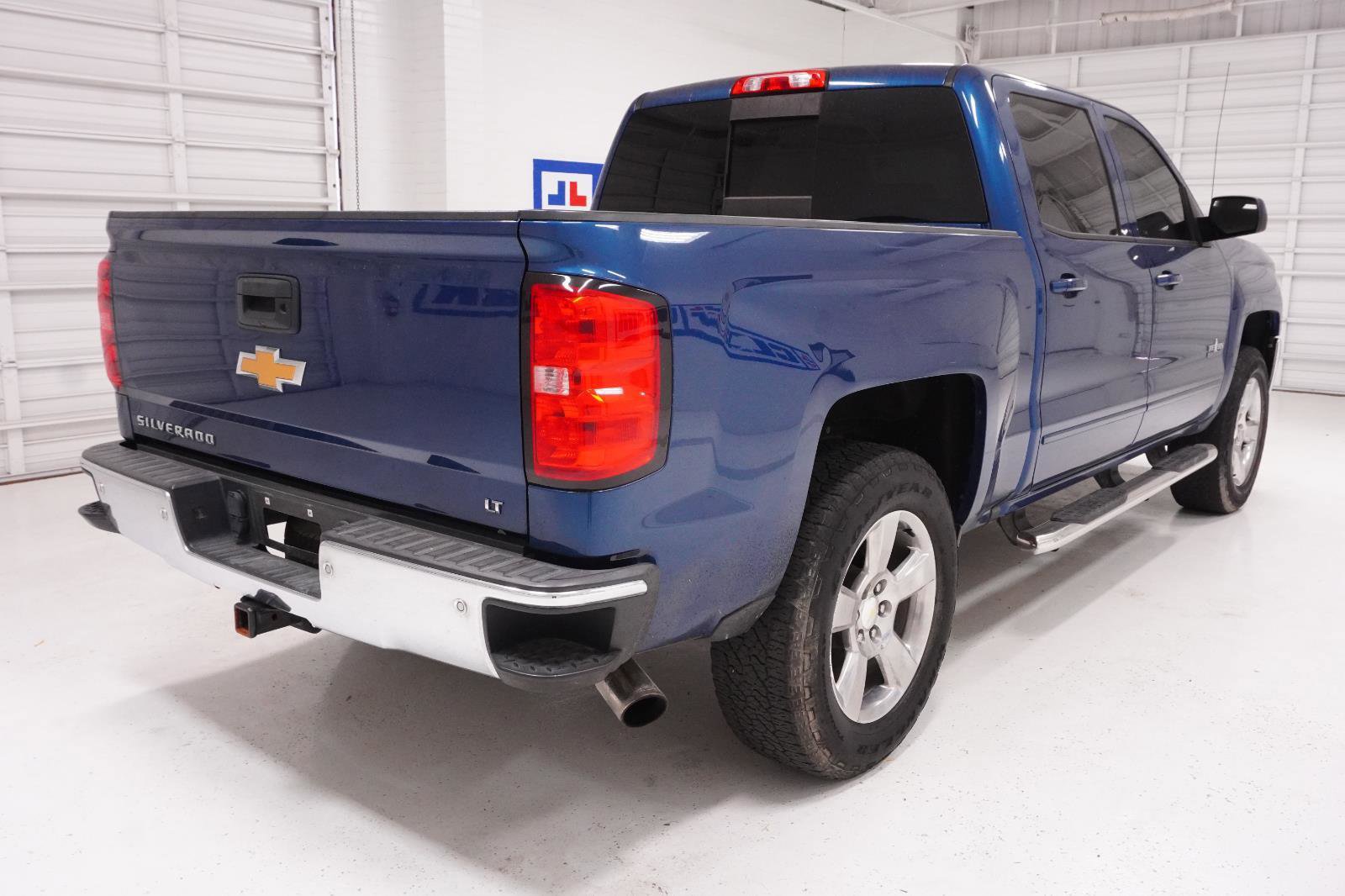 Used 2017 Chevrolet Silverado 1500 LT w/ Texas Edition image 5