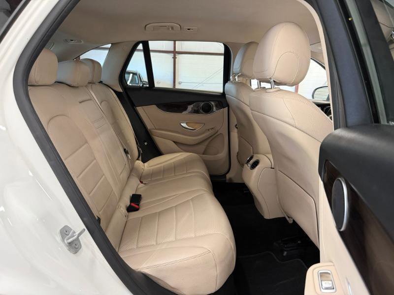 Used 2016 Mercedes-Benz GLC 300 image 18