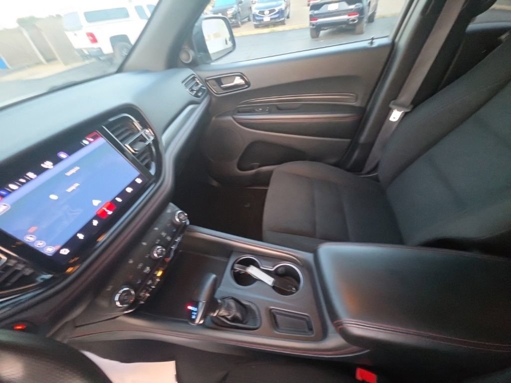 Used 2025 Dodge Durango GT AWD/4WD image 23
