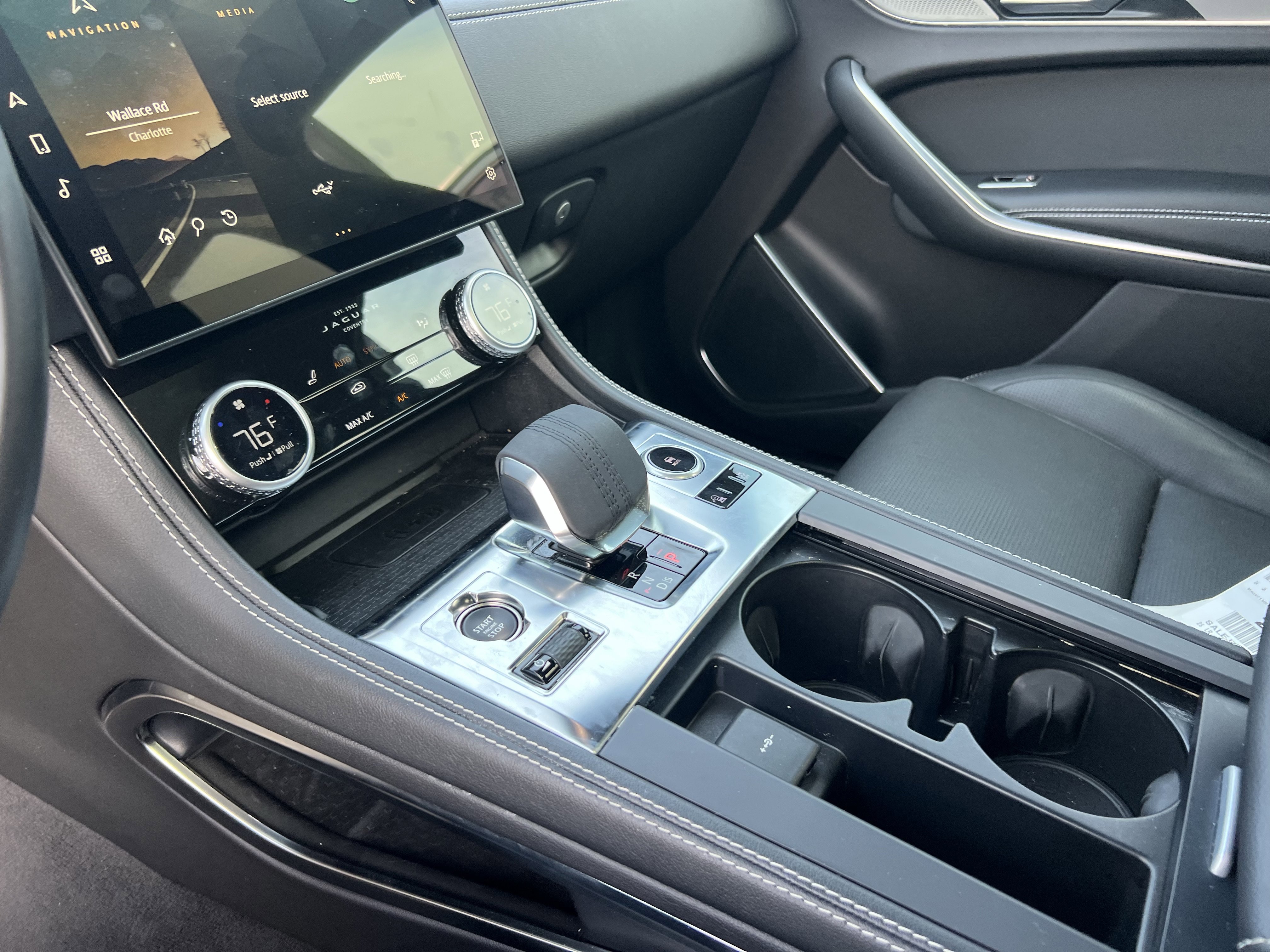 Certified 2025 Jaguar F-PACE R-Dynamic S image 24