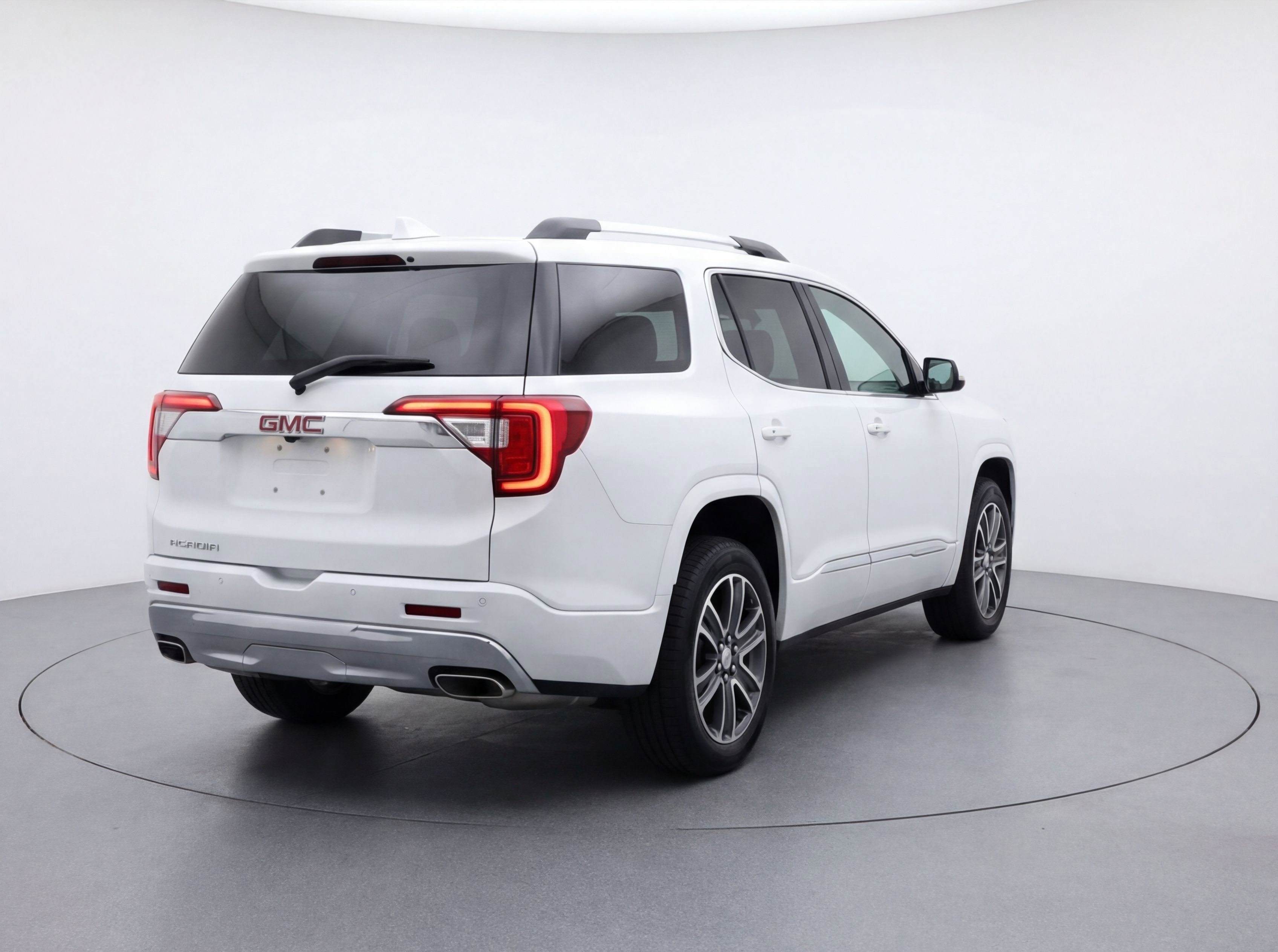 Used 2023 GMC Acadia SLT image 9