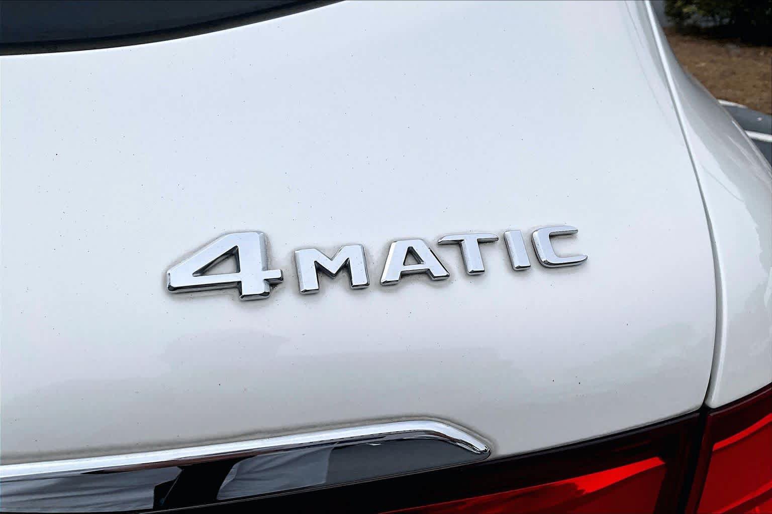 Used 2019 Mercedes-Benz GLC 300 4MATIC image 10