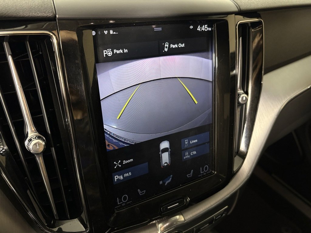 Used 2018 Volvo XC60 T6 Momentum w/ Vision Package image 28