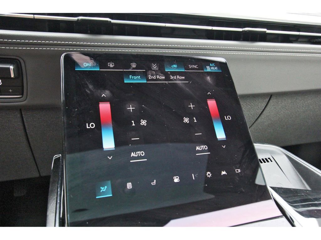 Used 2025 Cadillac Escalade IQ Sport 1 w/ Smart Trailering package image 24