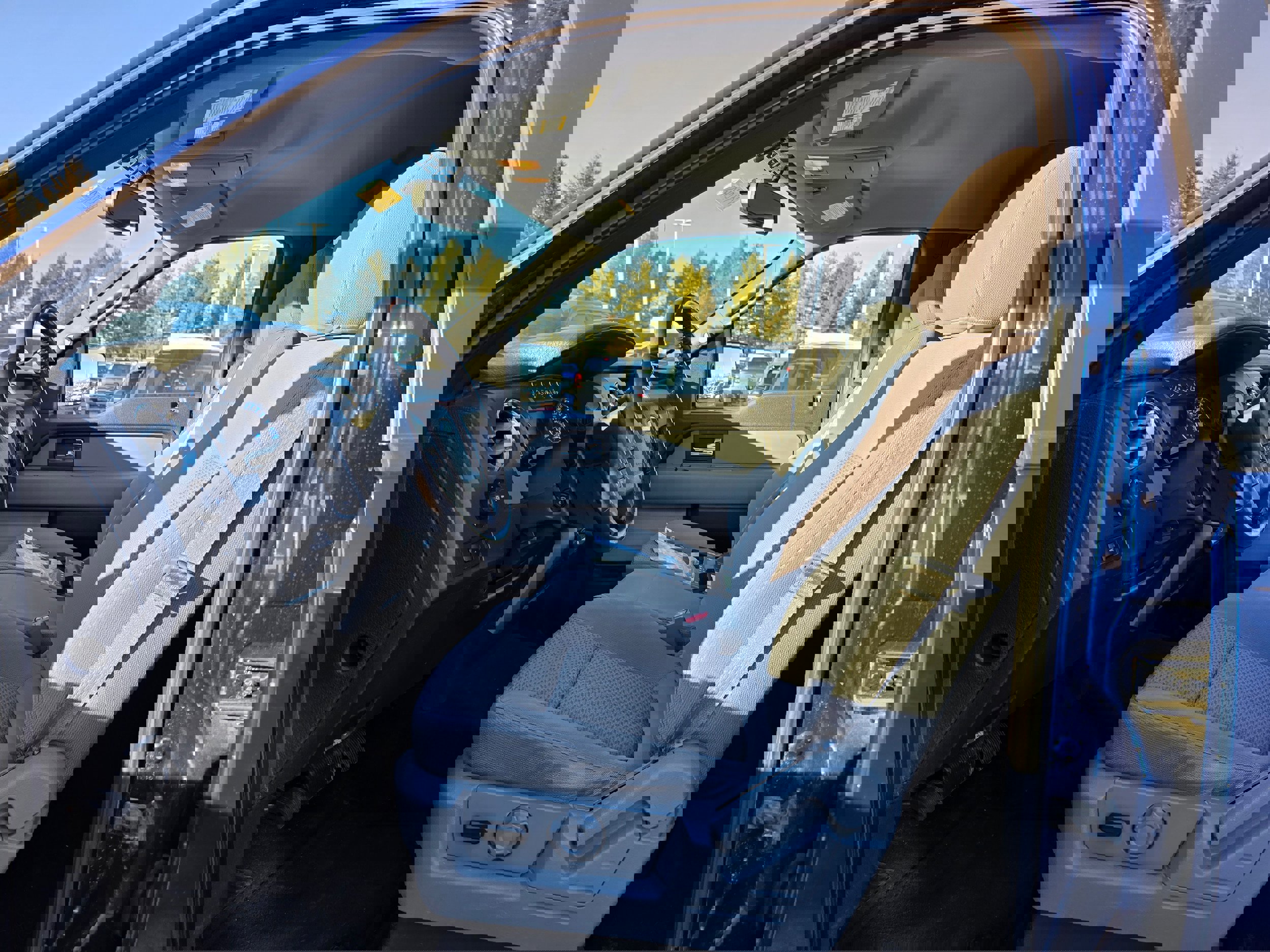 Used 2012 Ford F150 XLT w/ XLT Chrome Pkg image 20