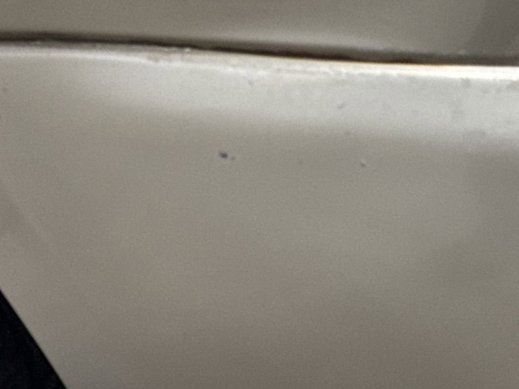 Used 2010 Kia Sedona LX image 34