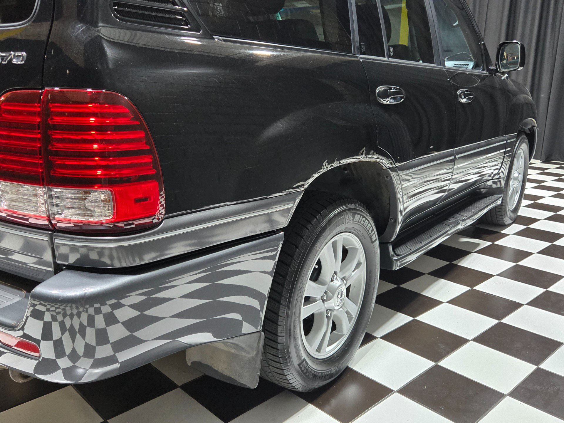 Used 2006 Lexus LX 470 4WD image 24