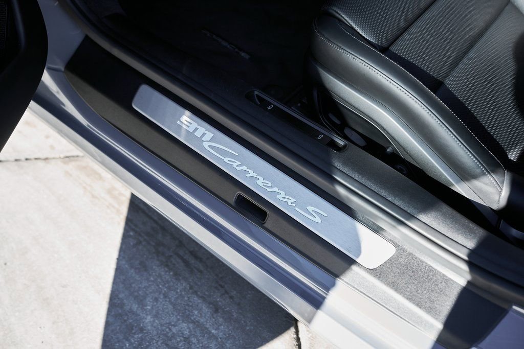 Used 2024 Porsche 911 Carrera S w/ Sport Package image 27