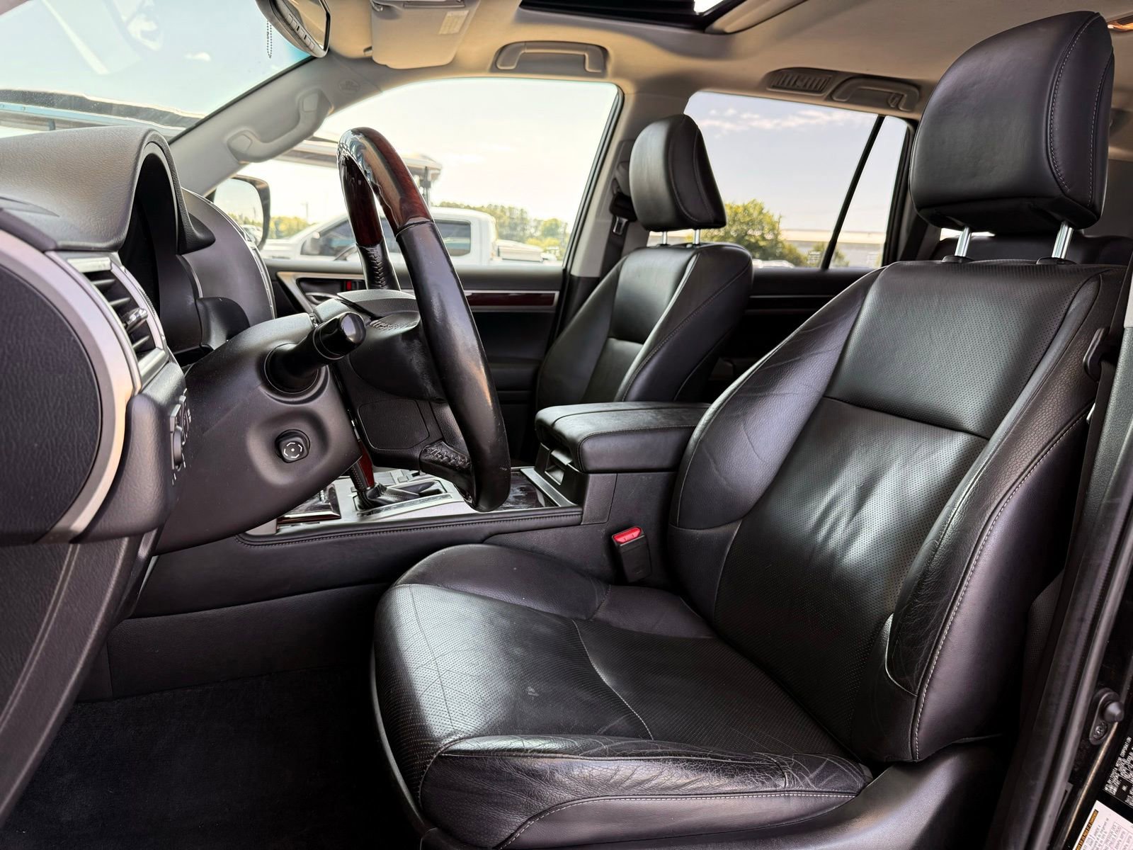 Used 2017 Lexus GX 460 Premium AWD/4WD image 18