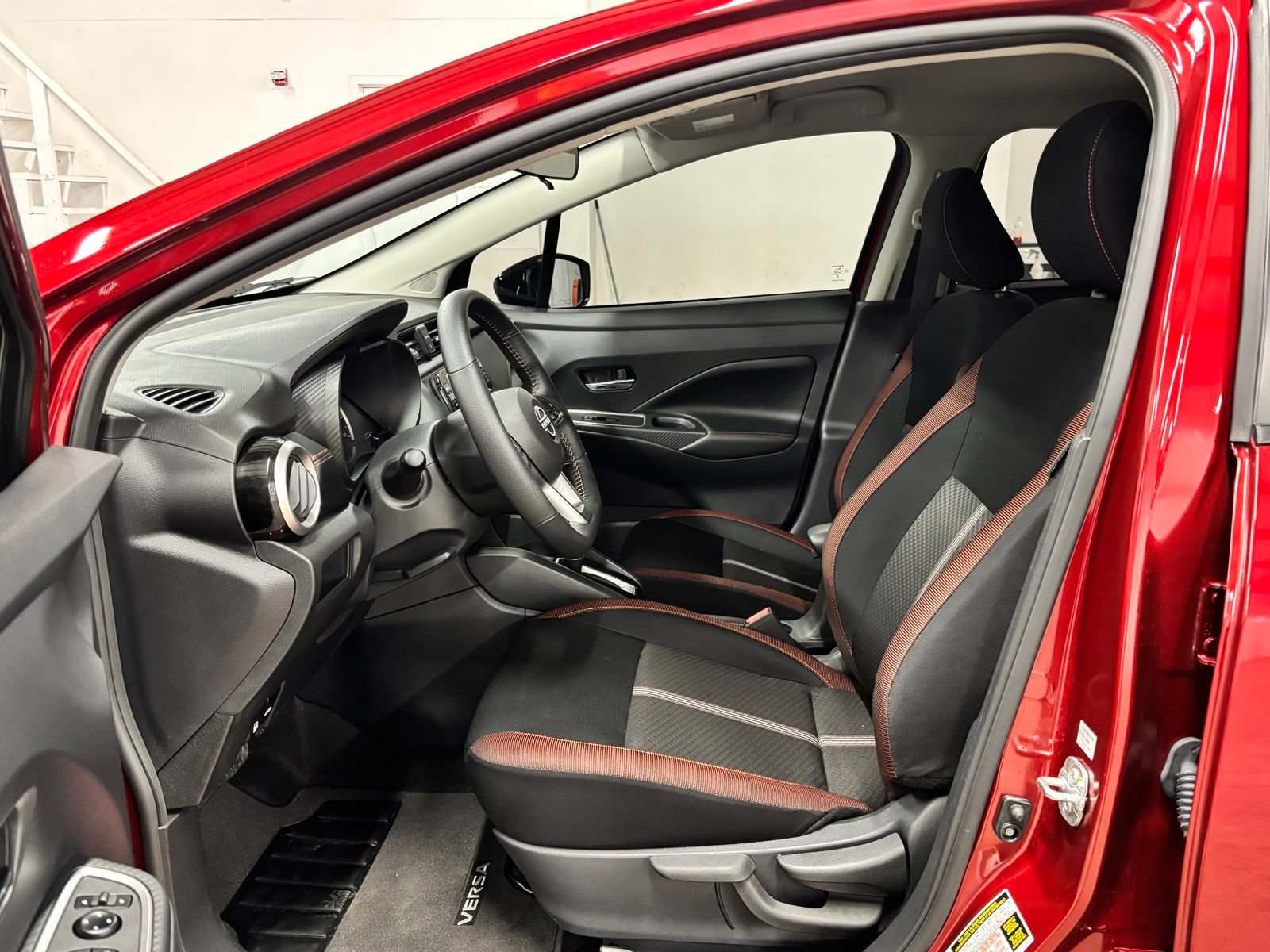 Used 2025 Nissan Versa SR w/ Trunk Package FWD image 16