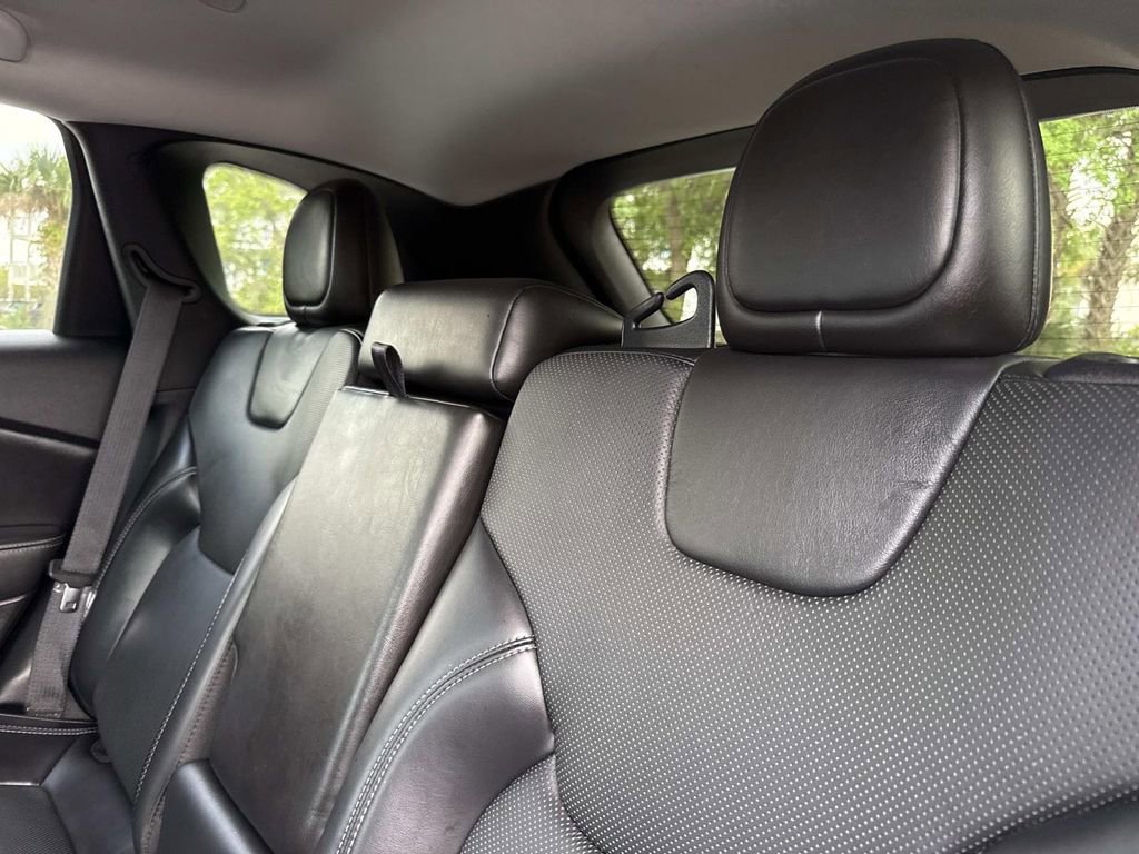 Used 2020 Jeep Cherokee Limited AWD/4WD image 15