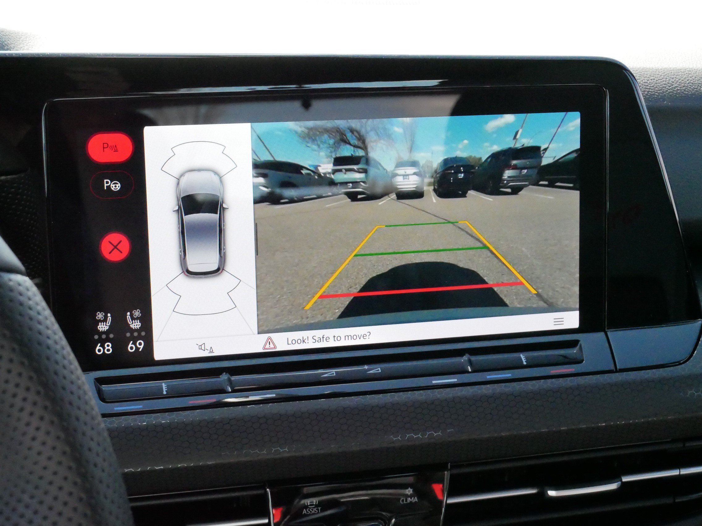 Certified 2024 Volkswagen GTI Autobahn w/ MDO Package FWD image 31