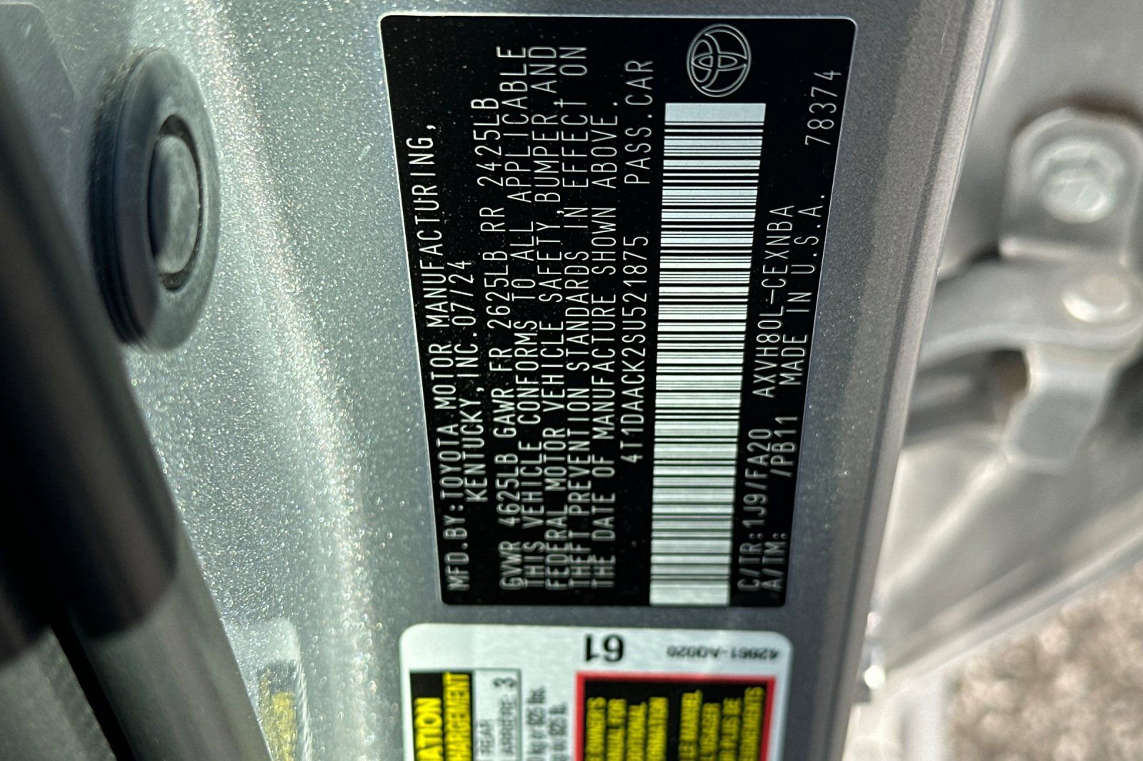 Used 2025 Toyota Camry LE image 30