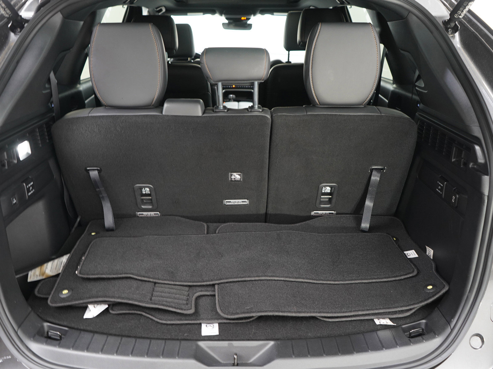 Certified 2024 MAZDA CX-90 Plug-In Hybrid w/ Premium Plus image 11