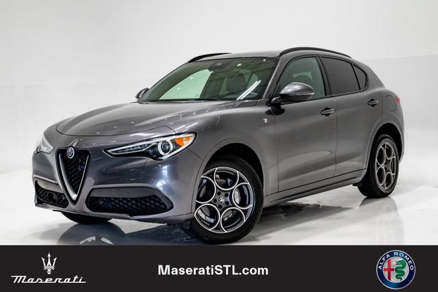 Used 2022 Alfa Romeo Stelvio Ti AWD/4WD image 1