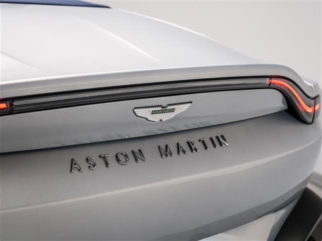 Used 2023 Aston Martin V8 Vantage Roadster image 41