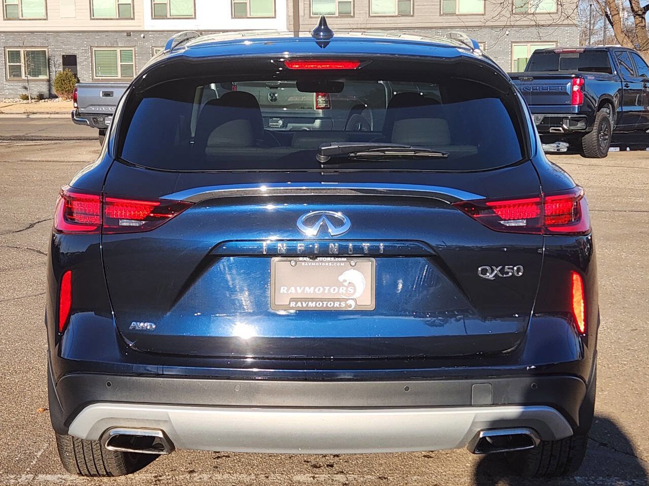 Used 2023 INFINITI QX50 Luxe image 9